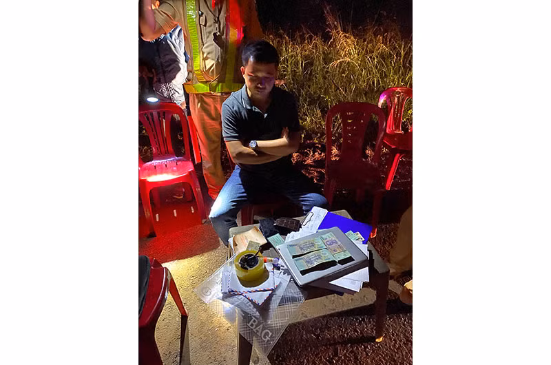 Đối tượng Nguyễn Thanh Hải bị bắt cùng tang vật.