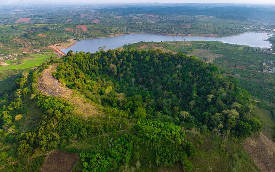 Núi lửa Nâm Gle. (Ảnh: DAKNONGGEOPARK) Công viên địa chất Đắk Nông- điểm khám phá đầy hứa hẹn -0