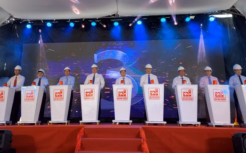 Lễ khởi động giai đoạn 2 của Nhà máy điện mặt trời Sao Mai có công suất 106 Mwp.