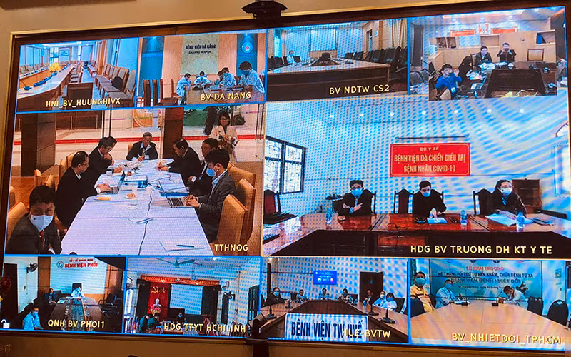 Hội chẩn điều trị cho bốn ca bệnh Covid-19