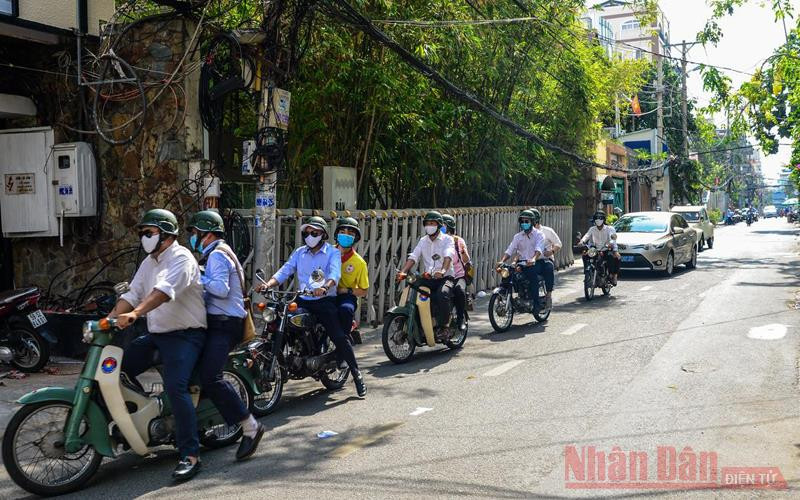 Tour Theo Dấu chân Biệt động Sài Gòn đang là chương trình du lịch tại chỗ tạo ấn tượng với du khách tại TP Hồ Chí Minh (Ảnh: NDĐT) Bài 1: Du lịch nội địa nóng dịp nghỉ lễ và chào hè -0