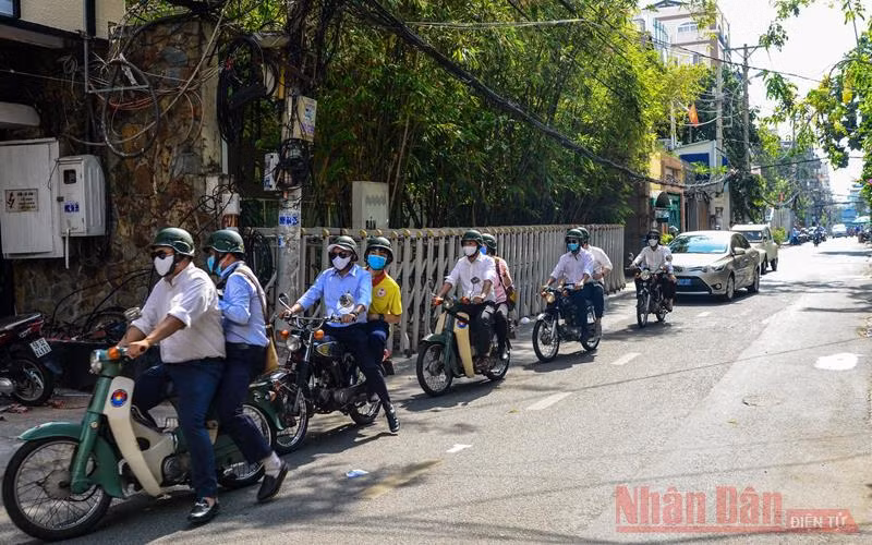Bài 1: Du lịch nội địa nóng dịp nghỉ lễ và chào hè -0