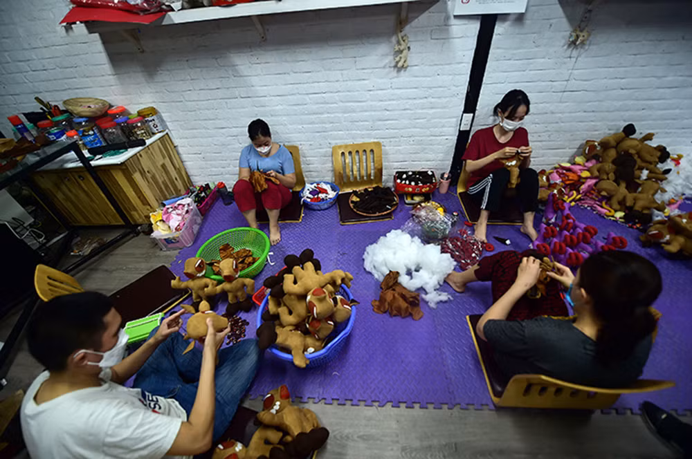 Hàng trăm chú Sao La nhồi bông đồng hành cùng SEA Games 31&nbsp; -1