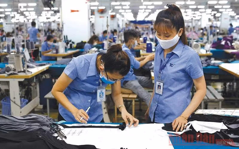 Các đơn hàng dệt may đã dần quay trở lại.