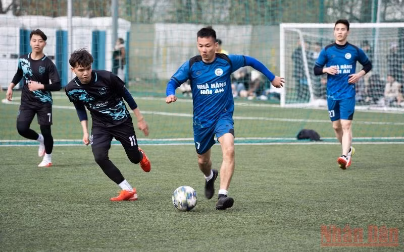 Sinh viên Việt Nam tại Nga tranh tài thể thao -0