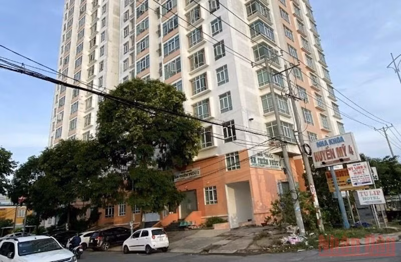 Chung cư Tây nguyên Plaza, ở quận Cái Răng, TP Cần Thơ. (Ảnh: NGUYỄN THANH)