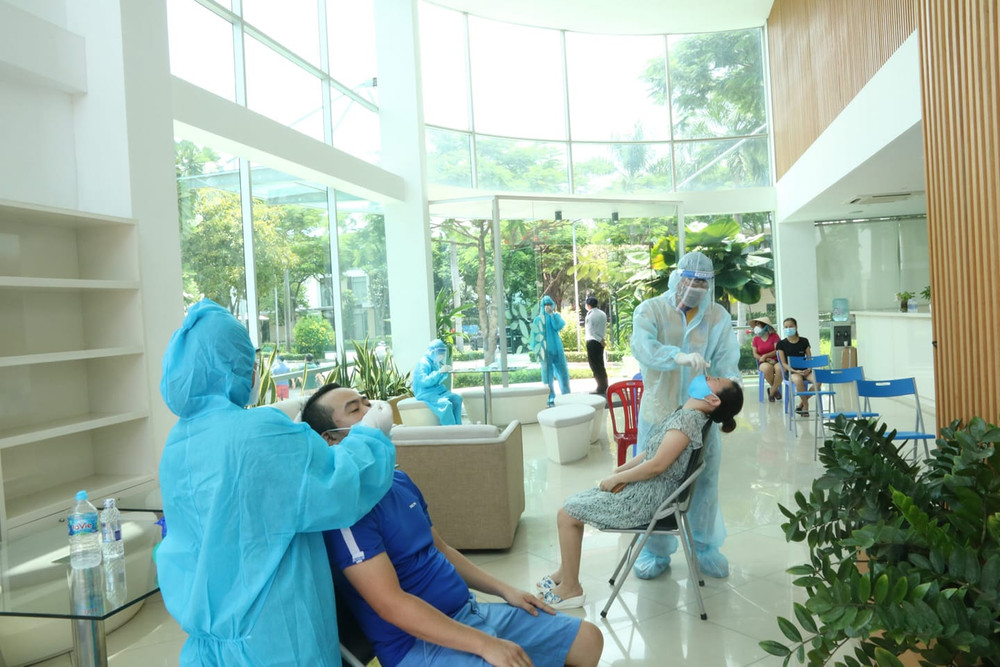 TP Hồ Chí Minh triển khai test nhanh. Bộ trưởng Y tế: Đợt dịch này có thể kéo dài, gây tác động trên diện rộng -0