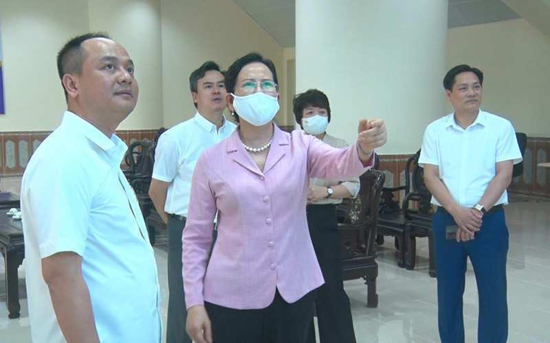 Đồng chí Bí thư Tỉnh ủy kiểm tra công tác chuẩn bị tại Nhà thi đấu tỉnh Hà Nam. Hà Nam sẵn sàng các điều kiện cho SEA Games 31 -0