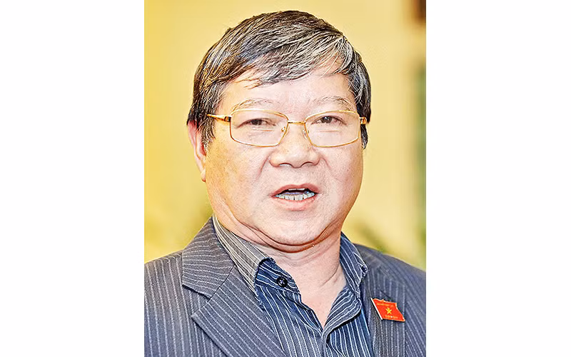 Ông Lê Như Tiến.