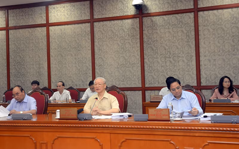 Tổng Bí Thư Nguyễn Phú Trọng phát biểu tại cuộc họp.