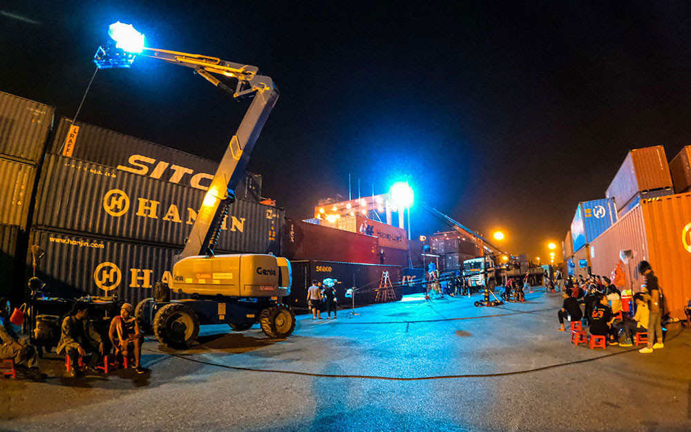 Xe đèn được huy động. Cảnh quay hoành tráng và kỳ công nhất phim “578-Phát đạn của kẻ điên” -0