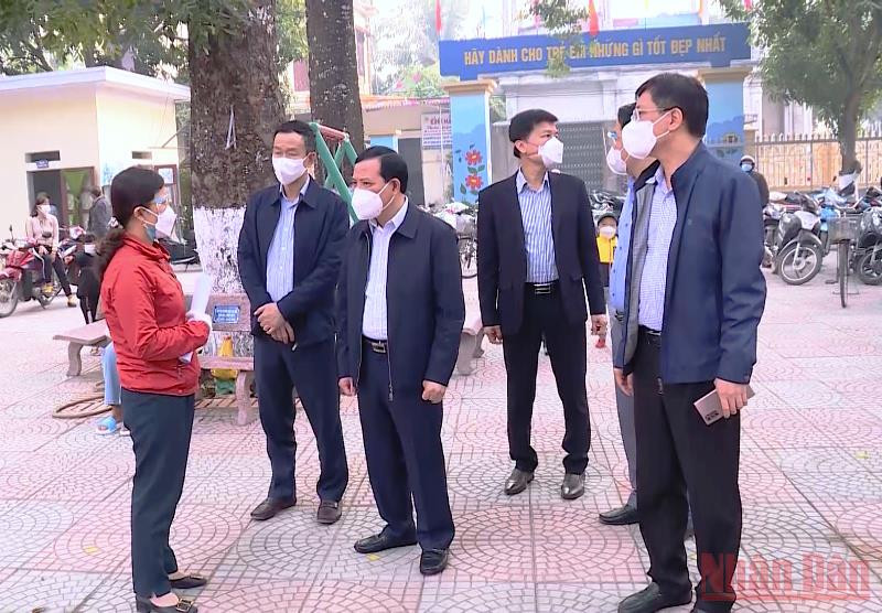 Lãnh đạo tỉnh Thanh Hóa kiểm tra công tác phòng, chống dịch ở huyện Hậu Lộc. Tiếp tục phát sinh ổ dịch Covid-19 trong cộng đồng ở Thanh Hóa -0