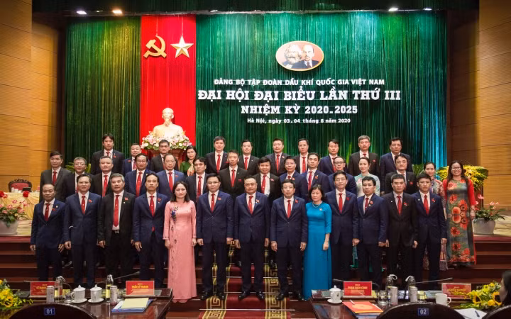 Ra mắt BCH Đảng bộ Tập đoàn nhiệm kỳ 2020-2025.