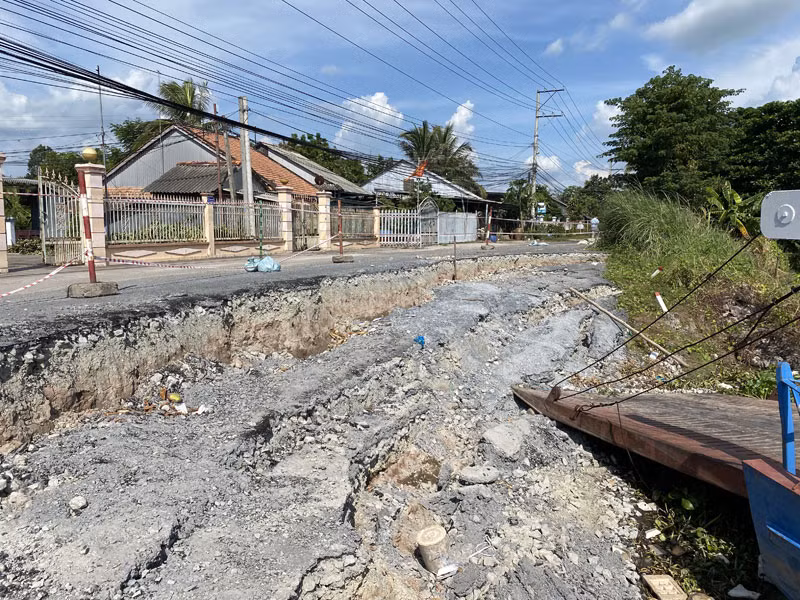 Khu vực bị sụp lún ở ấp Long Hòa, xã Long Điền.