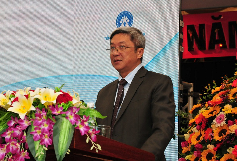 Thứ trưởng Y tế Nguyễn Trường Sơn phát biểu tại hội thảo. 