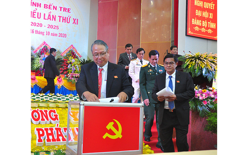 Đại biểu bầu Ban Chấp hành Đảng bộ tỉnh Bến Tre, nhiệm kỳ 2020 – 2025. Đồng chí Phan Văn Mãi tái đắc cử Bí thư Tỉnh ủy Bến Tre -0