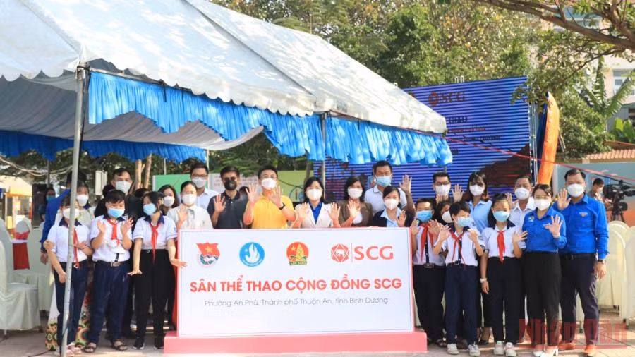 Khánh thành công trình thanh niên Sân thể thao cộng đồng “SCG Outdoor Gym”.