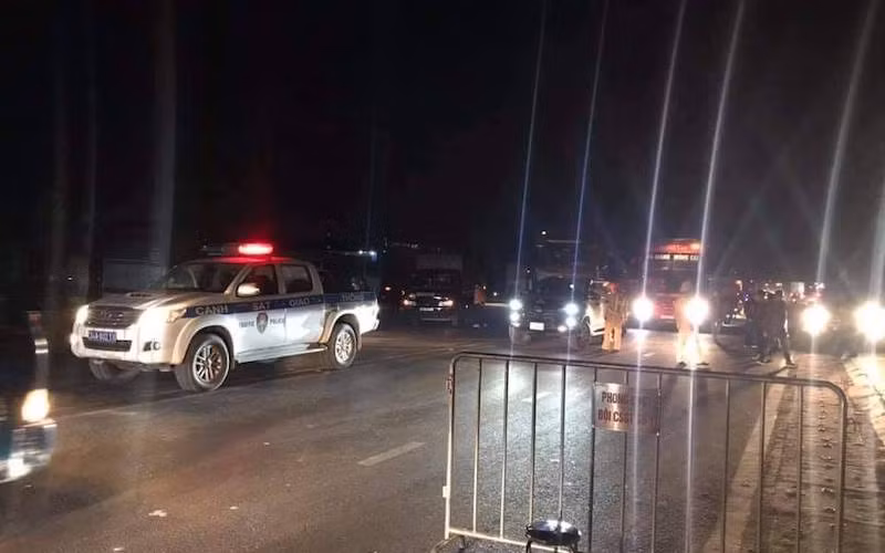 Các phương tiện vận tải hành khách không được vào TP Chí Linh. 