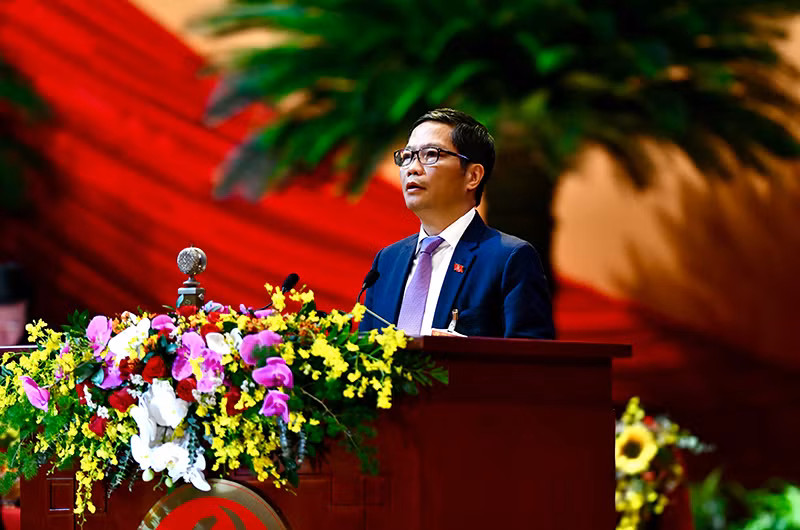 Bộ trưởng Công thương Trần Tuấn Anh trình bày tham luận. (Ảnh: DUY LINH)