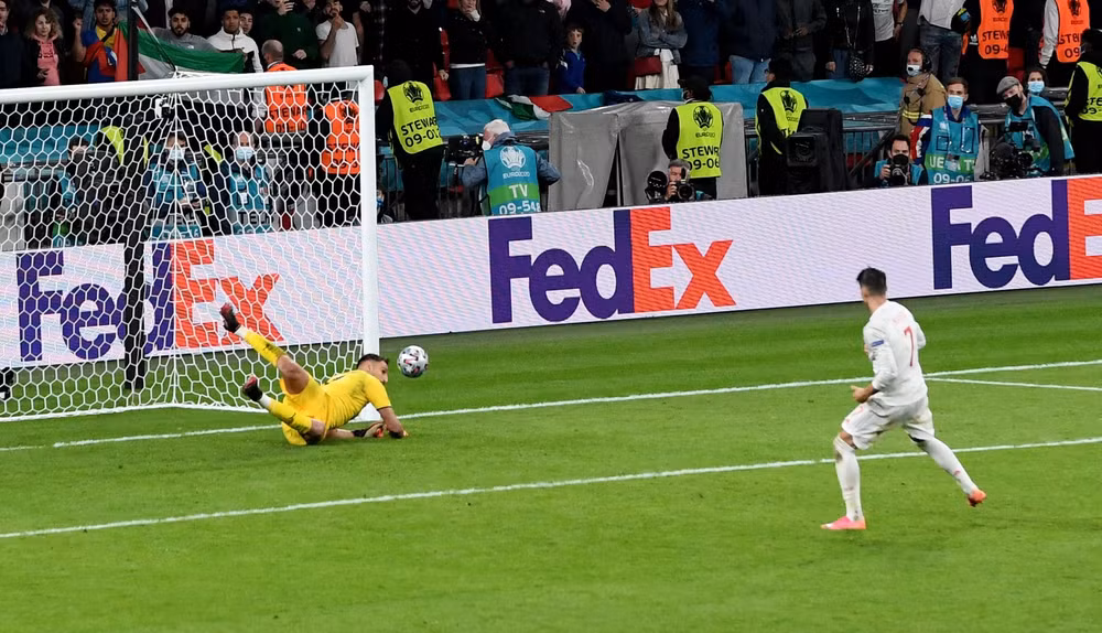 Cận cảnh cuộc đấu kinh điển Italia - Tây Ban Nha ở bán kết EURO 2020 -0