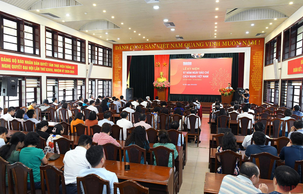 Quang cảnh buổi lễ. Hình ảnh Lễ Kỷ niệm 97 năm Ngày Báo chí Cách mạng Việt Nam -0