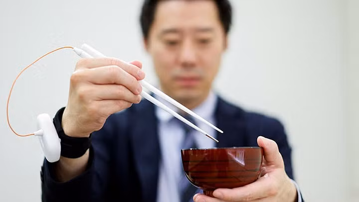 Đũa điện tử tăng vị mặn