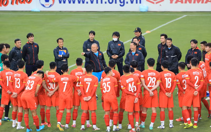 ĐT Việt Nam tập luyện trước trận đấu với Nhật Bản. (Ảnh: VFF)