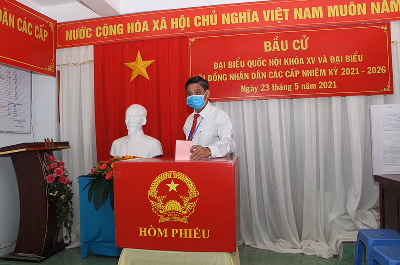 Cử tri cả nước nô nức đi bầu cử, thực hiện quyền công dân thiêng liêng -0