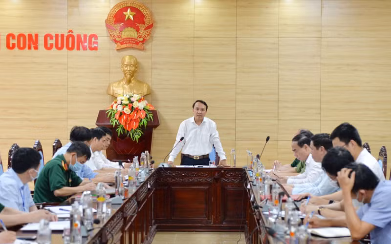 Ban Chỉ đạo Phòng chống dịch Covid-19 tỉnh Nghệ An họp triển khai ngay các biện pháp sau khi có hai ca nhập cảnh dương tính với Covid-19.