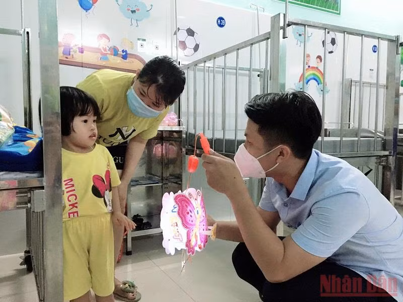 Nhiều chương trình đón Tết Trung thu đến với trẻ em tỉnh Kon Tum -0