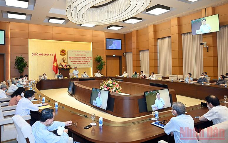 Quang cảnh buổi lễ. (Ảnh: Duy Linh) Viện Nghiên cứu lập pháp cần gắn nghiên cứu với thông tin khoa học lập pháp -0
