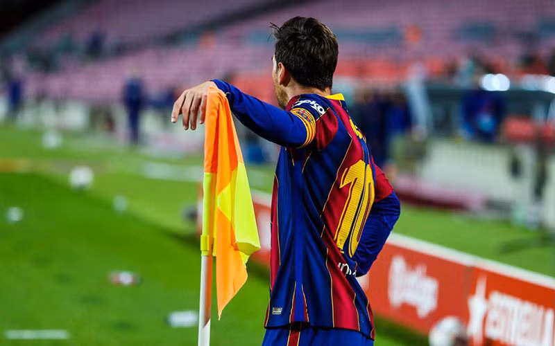 Những ngôi sao như Messi già đi trong sự suy thoái của La Liga. 