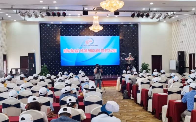 Lễ phát động.