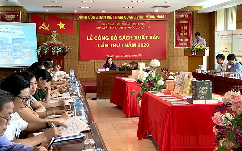 Quang cảnh lễ công bố. NXB Chính trị quốc gia Sự thật công bố sách xuất bản lần thứ nhất năm 2020 -0