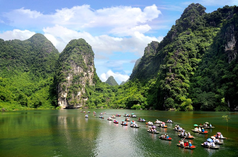 Tràng An, Ninh Bình (Ảnh: Sở Du lịch Ninh Bình) Le Figaro: Việt Nam sở hữu kho di sản thế giới -0