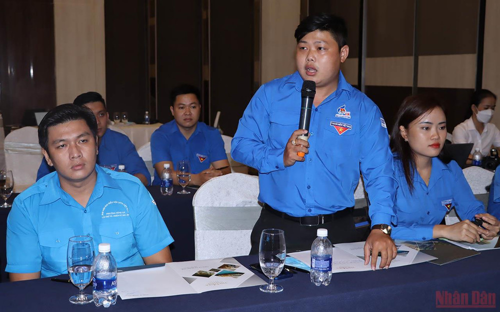Công nhân lao động nêu ý kiến về nhà ở xã hội. Tọa đàm triển khai chính sách hỗ trợ phục hồi kinh tế-xã hội -0