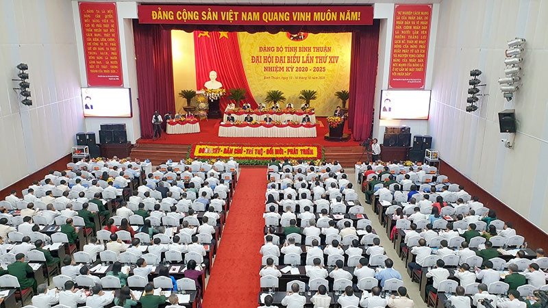 Toàn cảnh Đại hội đại biểu Đảng bộ tỉnh Bình Thuận lần thứ 14, nhiệm kỳ 2020 - 2025. Khai mạc Đại hội Đại biểu Đảng bộ tỉnh Bình Thuận lần thứ 14 -0