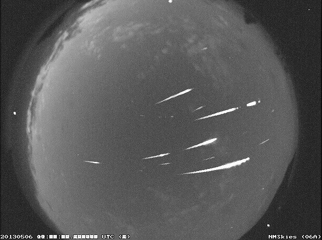 Sao băng Eta Aquarid được chụp tại trạm NASA All Sky Fireball Network ở Tennessee, Mỹ vào tháng 5-2013. Ảnh: NASA. Những hiện tượng thiên văn không nên bỏ lỡ trong năm 2021 -0
