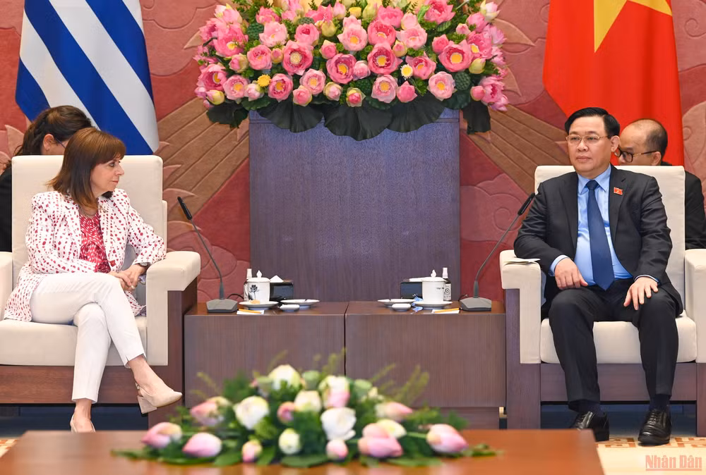 Chủ tịch Quốc hội Vương Đình Huệ tiếp Tổng thống Hy Lạp Katerina Sakellaropoulou -0