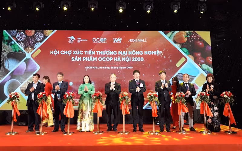 Khai mạc Hội chợ Xúc tiến nông nghiệp, sản phẩm OCOP Hà Nội 2020 -0