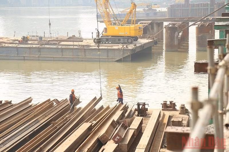 Cận cảnh cầu Vĩnh Tuy 2 đang dần thành hình -0