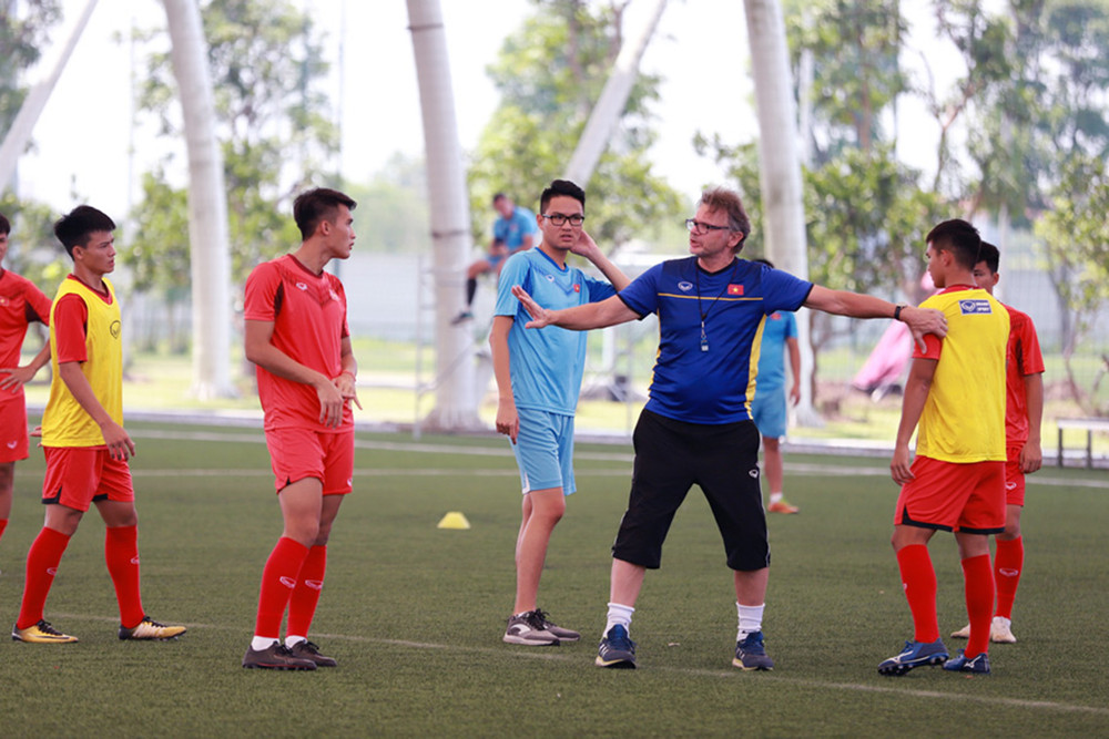 U19 Việt Nam đang được tạo điều kiện tập luyện, nắm giữ sự chủ động trong công tác chuẩn bị cho VCK U19 châu Á 2020. ĐT U19 Việt Nam kết thúc đợt tập trung lần thứ ba -0