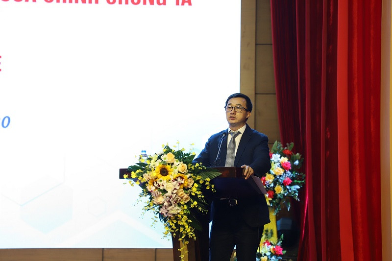 Thứ trưởng Y tế Trần Văn Thuấn phát biểu tại lễ mitting.