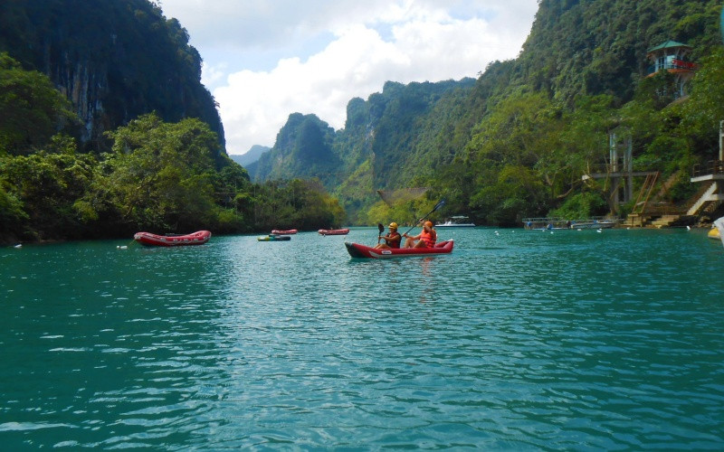 Tỉnh Quảng Bình giảm sâu giá dịch vụ để thu hút khách du lịch đến với Di sản Phong Nha - Kẻ Bàng.