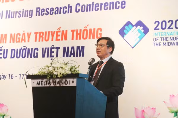 ThS Phạm Đức Mục, Chủ tịch Hội Điều dưỡng Việt Nam phát biểu.