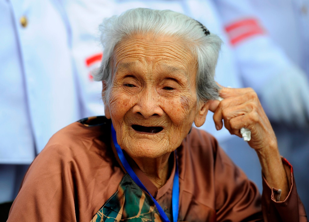  Mẹ Việt Nam Anh hùng Nguyễn Thị Lựu, 84 tuổi, xã An Phú, huyện Tịnh Biên, tỉnh An Giang.