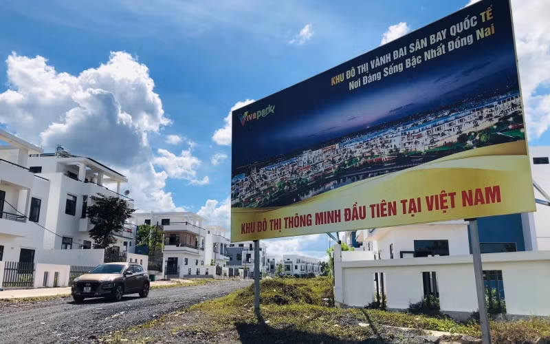 Một góc dự án có gần 500 căn biệt thự, nhà liền kề xây dựng không phép ở xã Đồi 61, huyện Trảng Bom (Đồng Nai).