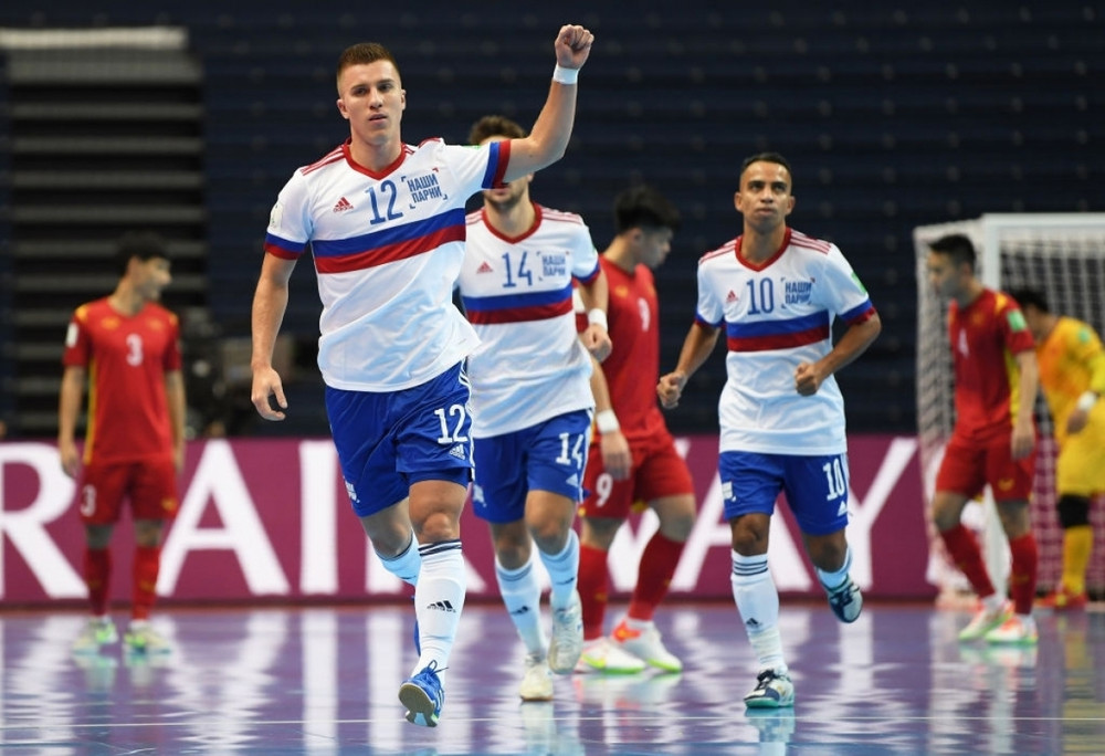 Chishkala thể hiện đẳng cấp với cú đúp. (Ảnh: Getty). Futsal Việt Nam 1-3 Nga: Việt Nam dốc lực chơi power-play -0