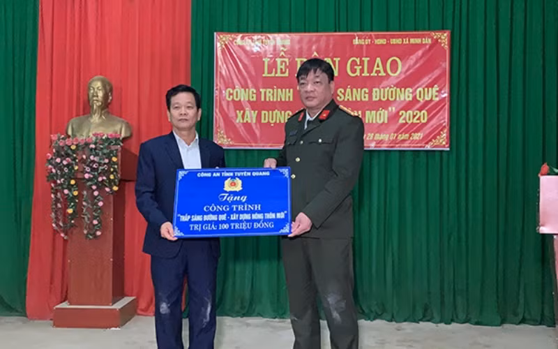 Công an tỉnh Tuyên Quang khánh thành công trình chào mừng Đại hội lần thứ XIII của Đảng -0