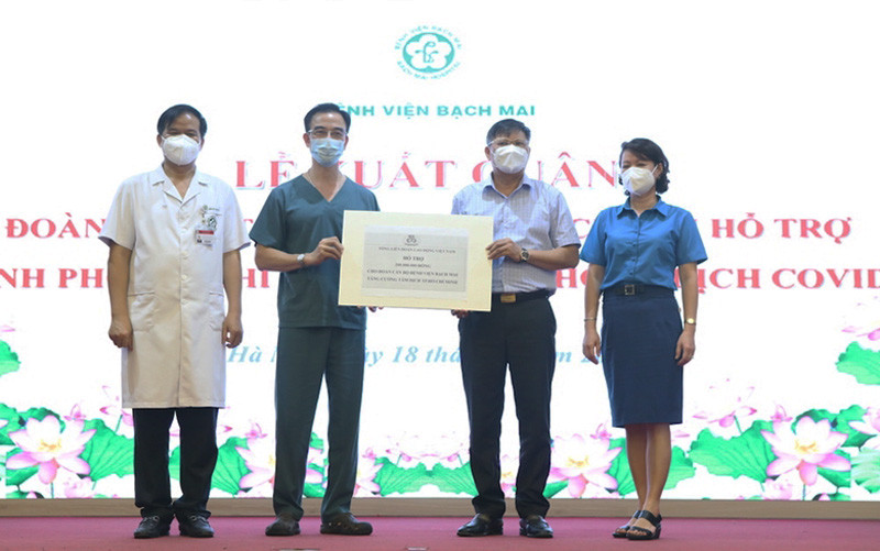 Cảm ơn đội ngũ y, bác sĩ trên tuyến đầu chống dịch